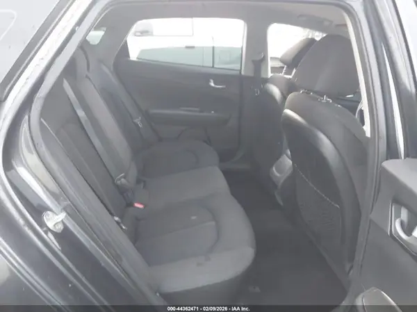 5XXGT4L34LG440552 2020 KIA OPTIMA - Image 8