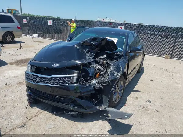 5XXGT4L34LG442771 2020 KIA OPTIMA - Image 2