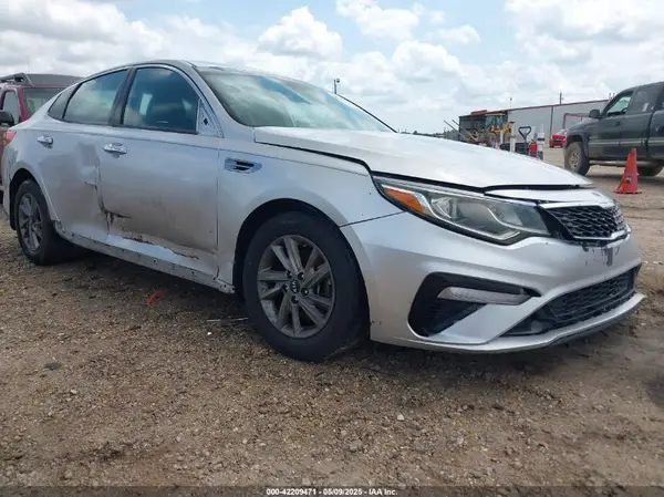 5XXGT4L34LG447422 2020 KIA OPTIMA - Image 1