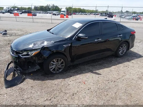 5XXGT4L34LG450188 2020 KIA OPTIMA - Image 2