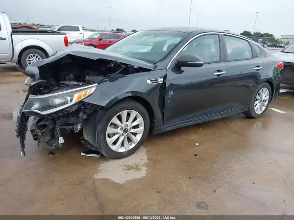 5XXGT4L35GG001978 2016 KIA OPTIMA - Image 2