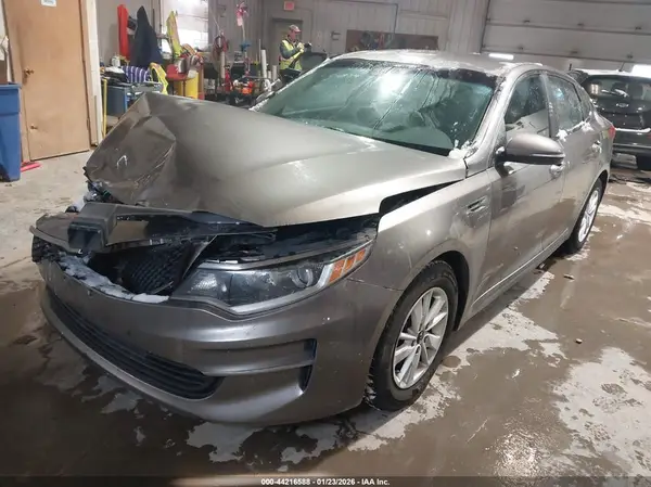 5XXGT4L35GG005948 2016 KIA OPTIMA - Image 2