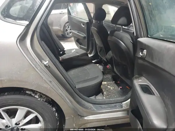 5XXGT4L35GG005948 2016 KIA OPTIMA - Image 8
