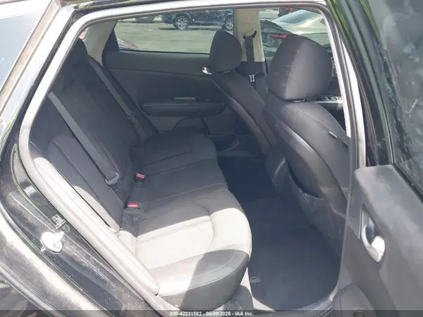 5XXGT4L35GG006050 2016 KIA OPTIMA - Image 8
