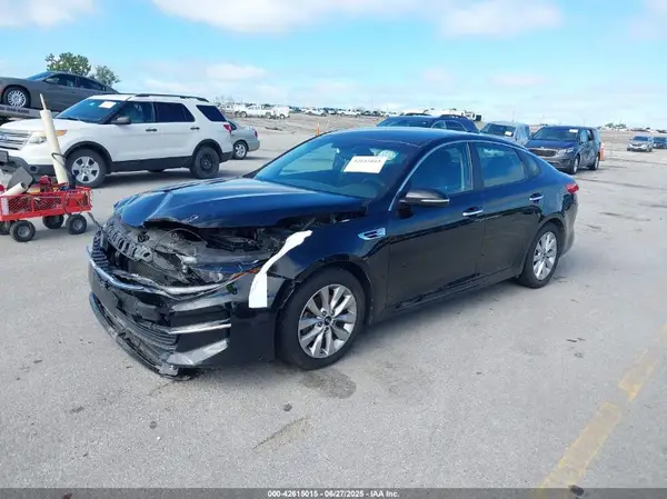 5XXGT4L35GG007523 2016 KIA OPTIMA - Image 2