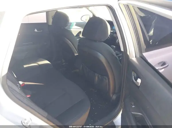 5XXGT4L35GG019462 2016 KIA OPTIMA - Image 8