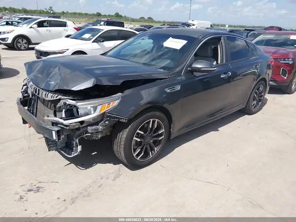 5XXGT4L35GG021261 2016 KIA OPTIMA - Image 2