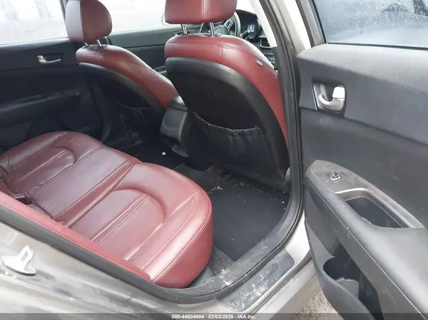 5XXGT4L35GG022197 2016 KIA OPTIMA - Image 8