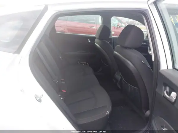 5XXGT4L35GG025536 2016 KIA OPTIMA - Image 8