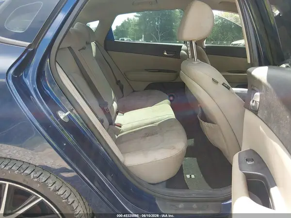 5XXGT4L35GG026024 2016 KIA OPTIMA - Image 8