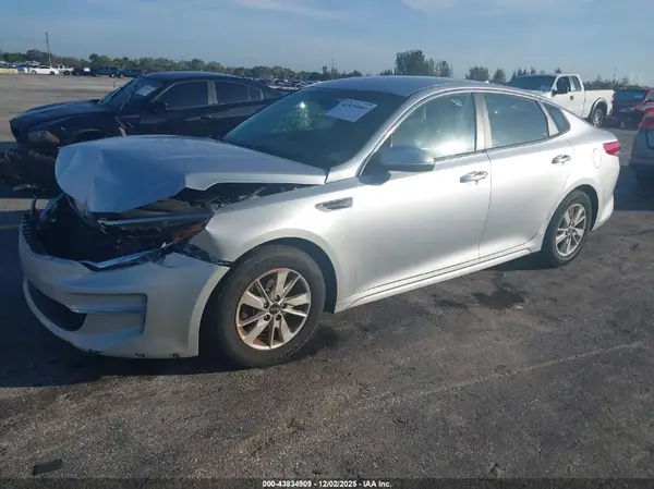 5XXGT4L35GG035239 2016 KIA OPTIMA - Image 2