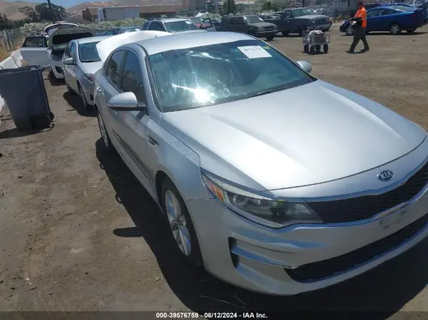 5XXGT4L35GG035824 2016 KIA OPTIMA - Image 1