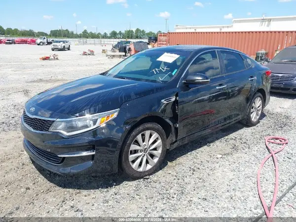 5XXGT4L35GG036276 2016 KIA OPTIMA - Image 2