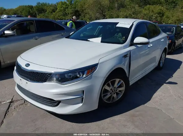 5XXGT4L35GG037444 2016 KIA OPTIMA - Image 2