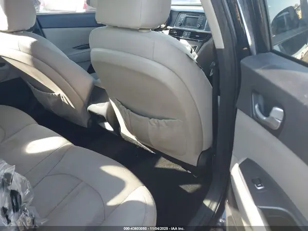 5XXGT4L35GG039274 2016 KIA OPTIMA - Image 8