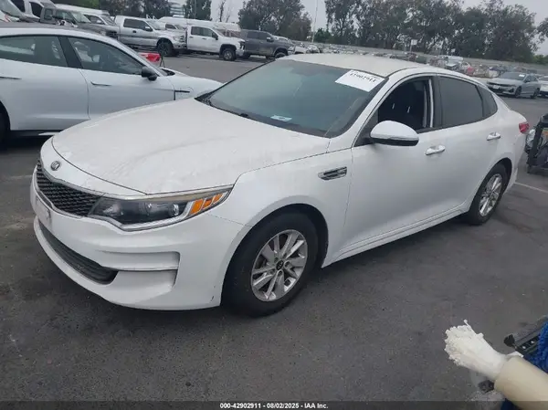5XXGT4L35GG039629 2016 KIA OPTIMA - Image 2