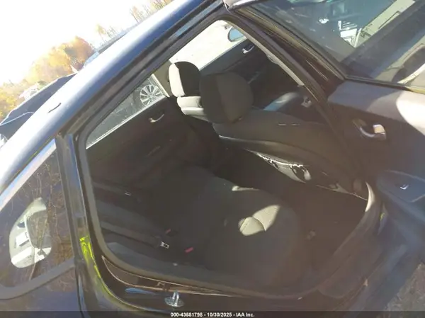 5XXGT4L35GG046659 2016 KIA OPTIMA - Image 8
