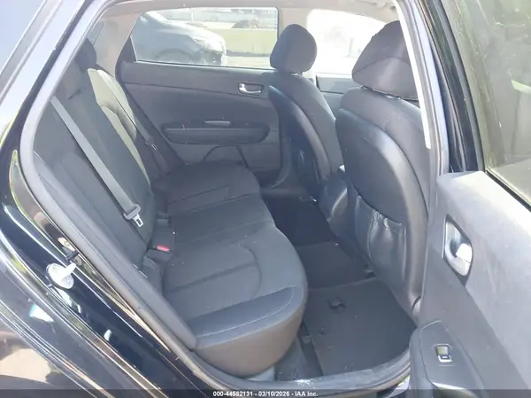 5XXGT4L35GG049903 2016 KIA OPTIMA - Image 8