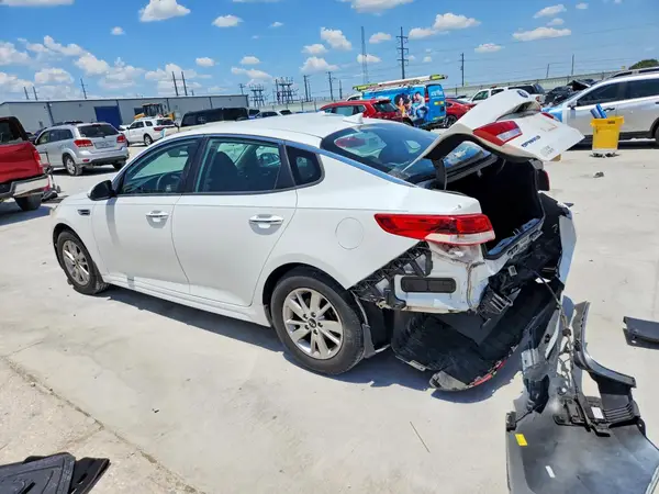 5XXGT4L35GG051893 2016 KIA OPTIMA - Image 2