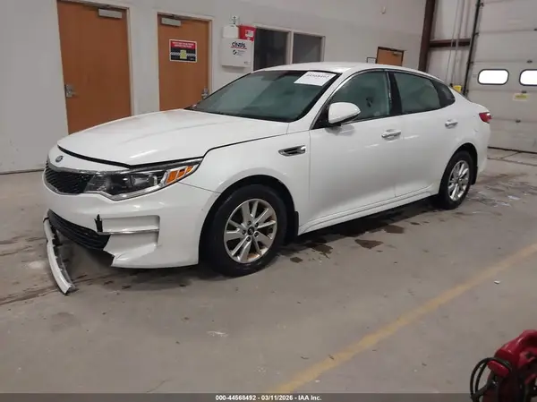 5XXGT4L35GG056835 2016 KIA OPTIMA - Image 2