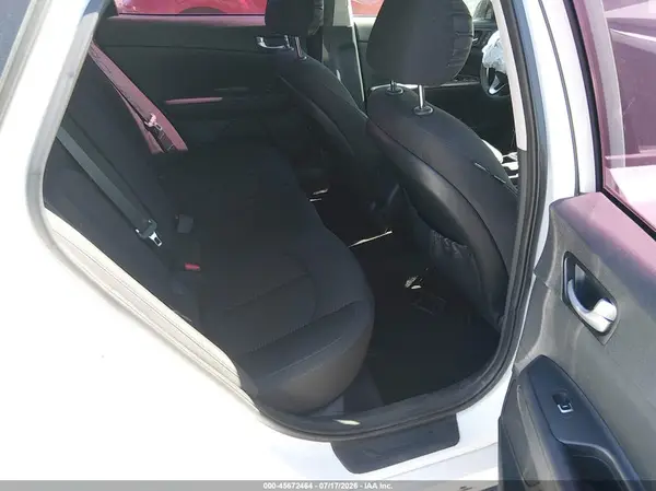 5XXGT4L35GG058729 2016 KIA OPTIMA - Image 8