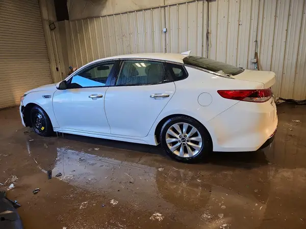 5XXGT4L35GG060075 2016 KIA OPTIMA - Image 2