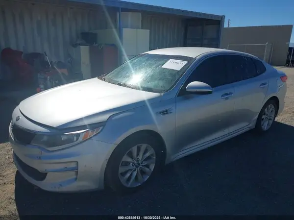5XXGT4L35GG060965 2016 KIA OPTIMA - Image 2