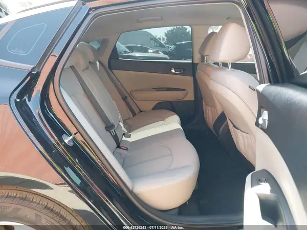 5XXGT4L35GG066555 2016 KIA OPTIMA - Image 8
