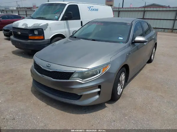 5XXGT4L35GG072825 2016 KIA OPTIMA - Image 2