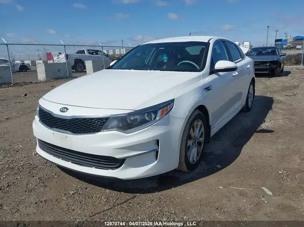5XXGT4L35GG082402 2016 KIA OPTIMA - Image 2