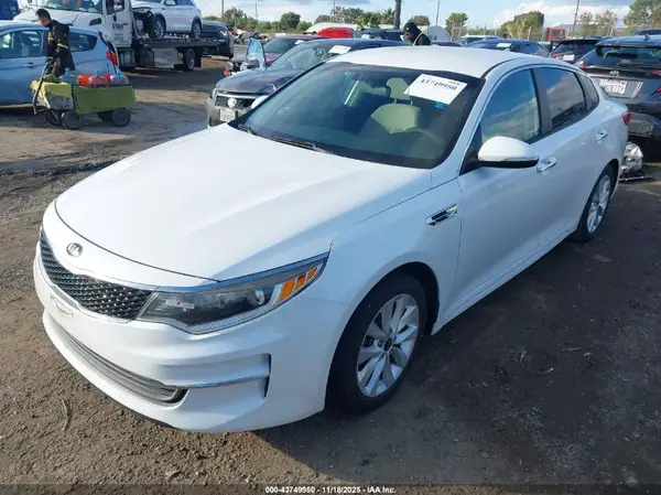 5XXGT4L35GG083713 2016 KIA OPTIMA - Image 2