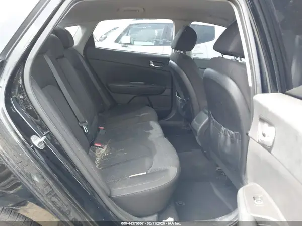 5XXGT4L35GG090712 2016 KIA OPTIMA - Image 8
