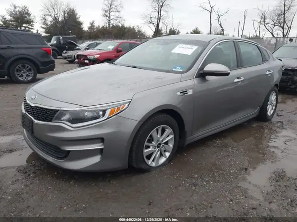 5XXGT4L35GG091889 2016 KIA OPTIMA - Image 2