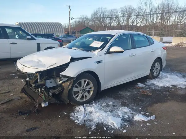 5XXGT4L35GG095358 2016 KIA OPTIMA - Image 2