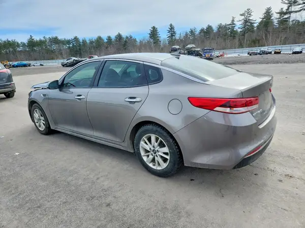5XXGT4L35GG096557 2016 KIA OPTIMA - Image 2
