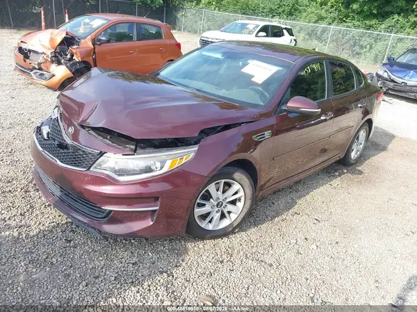 5XXGT4L35GG099085 2016 KIA OPTIMA - Image 2