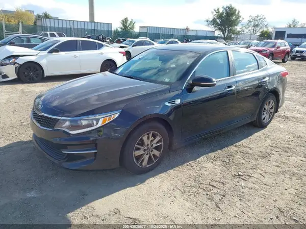 5XXGT4L35GG100459 2016 KIA OPTIMA - Image 2