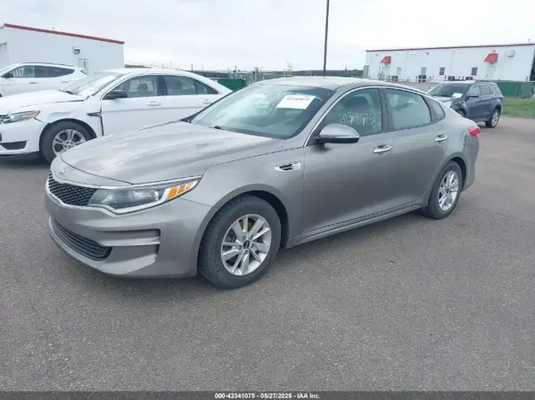 5XXGT4L35GG102549 2016 KIA OPTIMA - Image 2