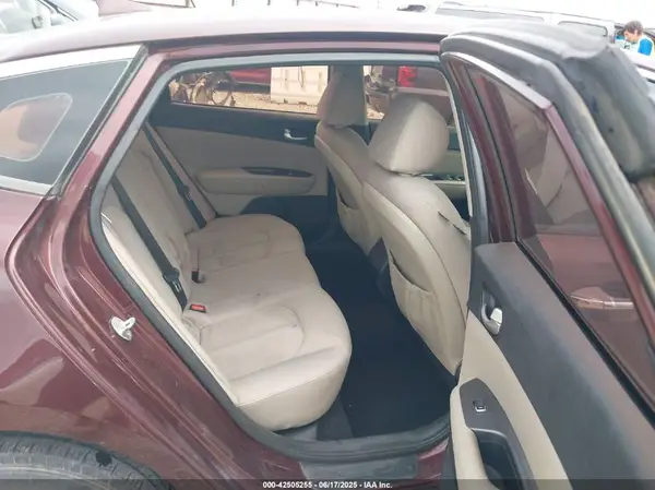 5XXGT4L35GG106956 2016 KIA OPTIMA - Image 8