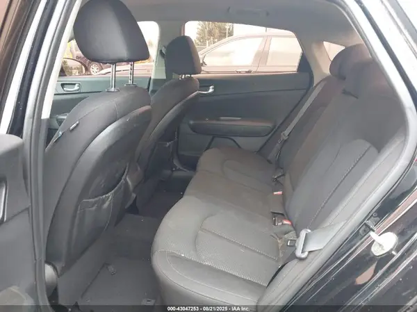 5XXGT4L35GG116774 2016 KIA OPTIMA - Image 8