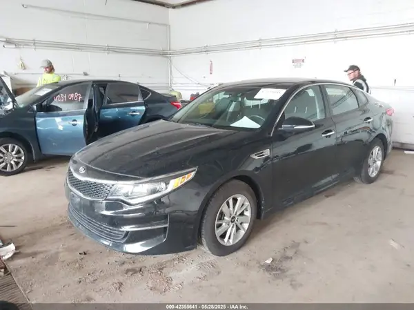 5XXGT4L35GG117424 2016 KIA OPTIMA - Image 2