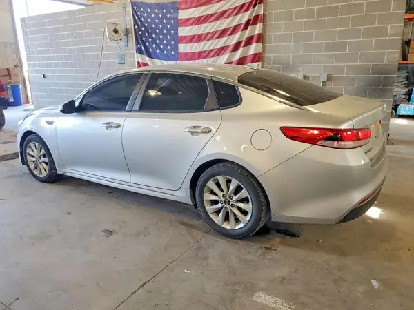 5XXGT4L35HG121815 2017 KIA OPTIMA - Image 2
