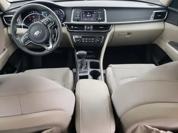5XXGT4L35HG122379 2017 KIA OPTIMA - Image 8