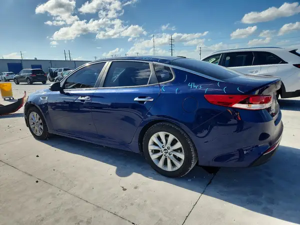 5XXGT4L35HG123404 2017 KIA OPTIMA - Image 2