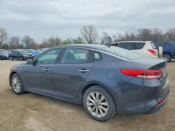 5XXGT4L35HG123810 2017 KIA OPTIMA - Image 2