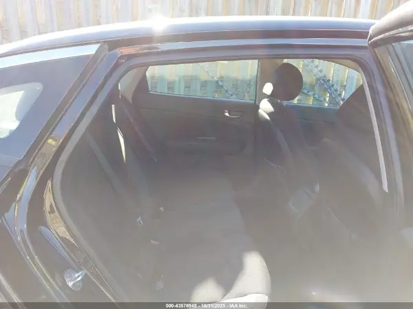 5XXGT4L35HG126867 2017 KIA OPTIMA - Image 8