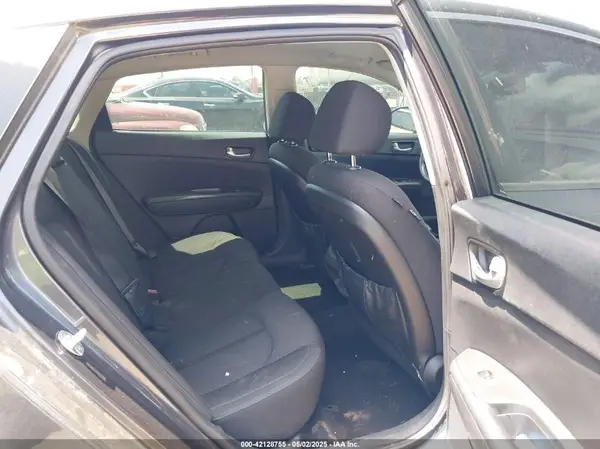 5XXGT4L35HG130479 2017 KIA OPTIMA - Image 8