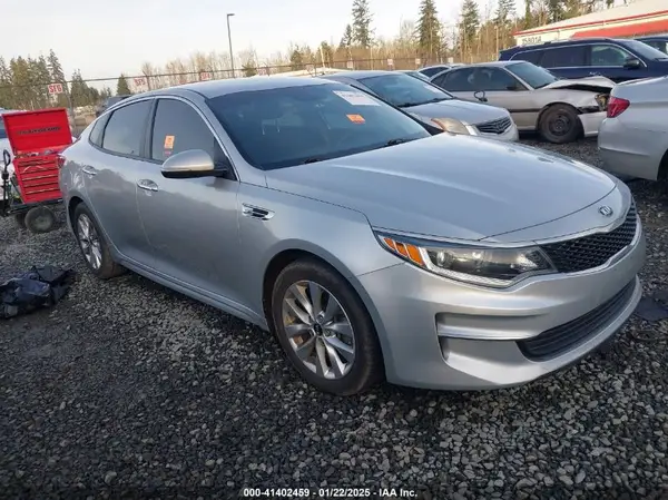 5XXGT4L35HG131082 2017 KIA OPTIMA - Image 1