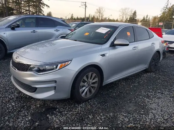 5XXGT4L35HG131082 2017 KIA OPTIMA - Image 2