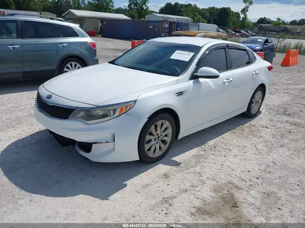 5XXGT4L35HG131406 2017 KIA OPTIMA - Image 2